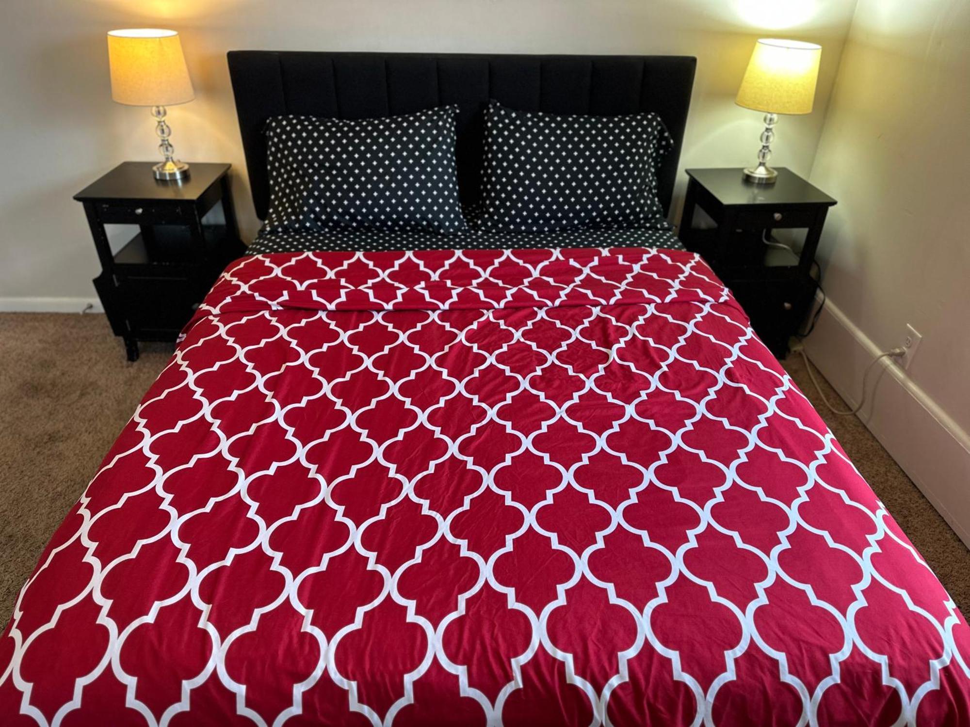 Lyndale Oasis Hotel Minneapolis Bagian luar foto